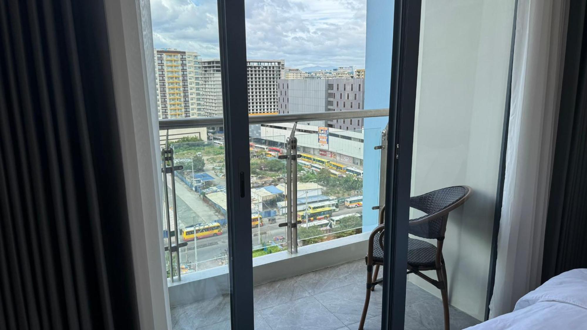 Lcondotel Premium Pitx 4* Manila